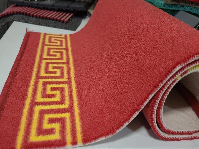 Bordürlü Protokol Halısı — Yunan Meander Bordürü